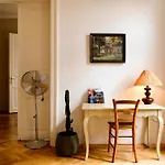 Altbau-Traum Im Stadtzentrum - Free Parking